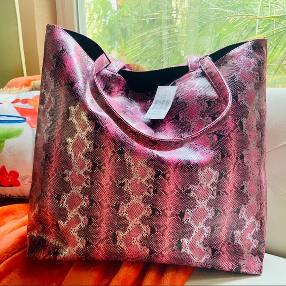 Saks fifth Avenue Pink snakeskin tote - Picture 15 of 16